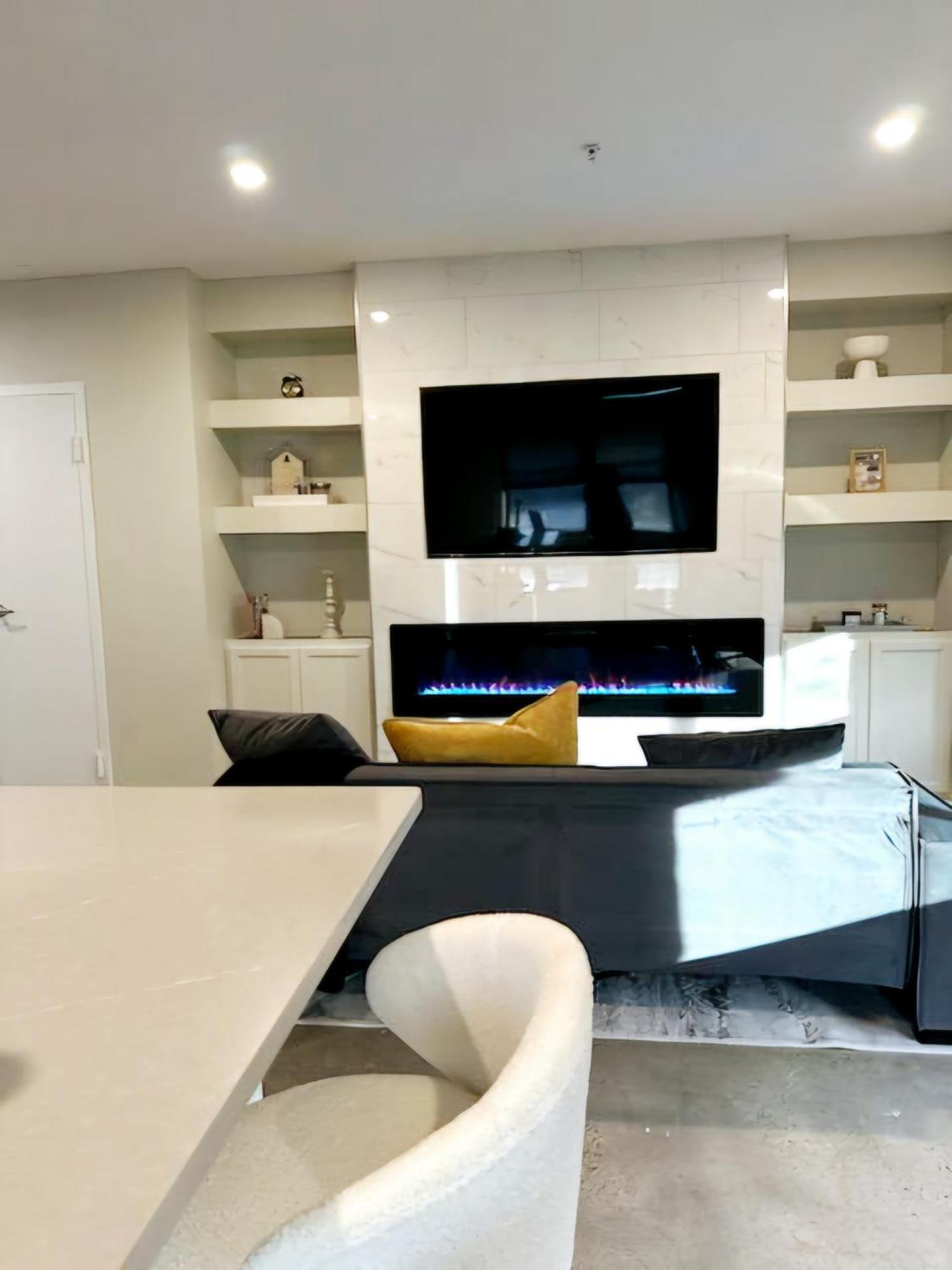 Contemporary Downtown Condo Джаксънвил Екстериор снимка