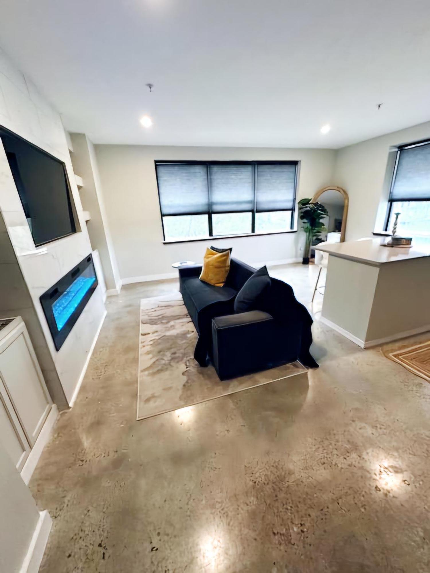 Contemporary Downtown Condo Джаксънвил Екстериор снимка