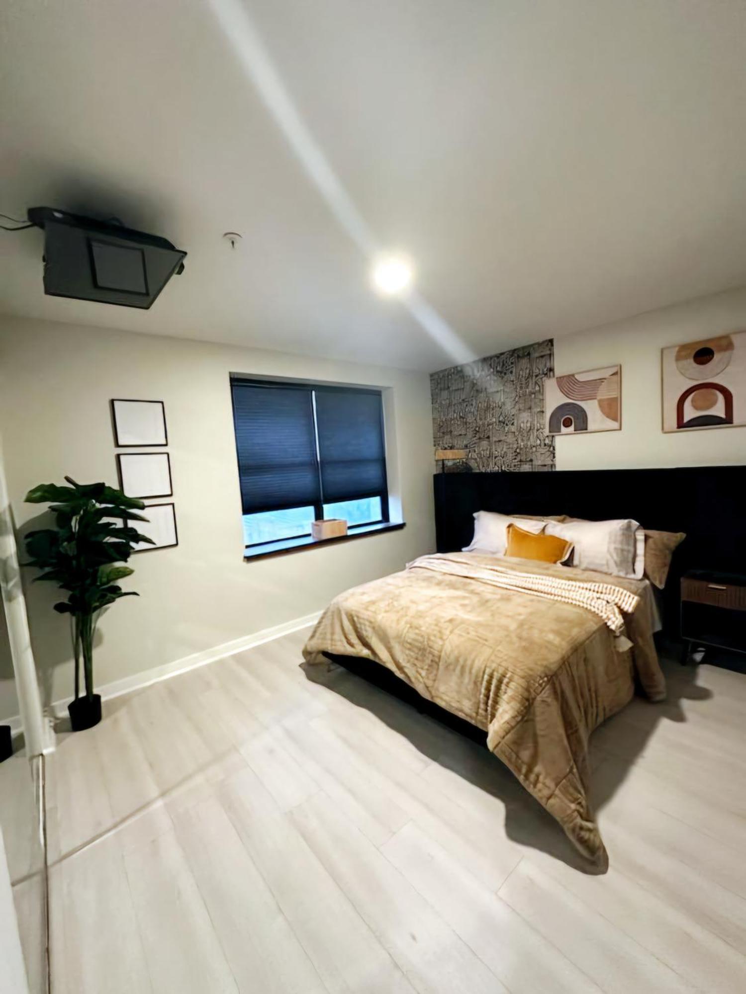Contemporary Downtown Condo Джаксънвил Екстериор снимка